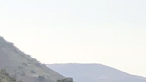 Dos motociclistas se chocaron cerca de Santiago Canyon Rd este domingo en la tarde.