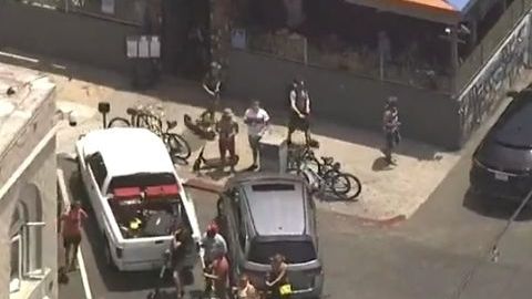 La persecución inició en el condado de Orange y finalizó en Los Ángeles.