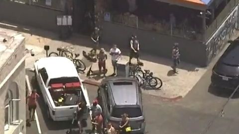 La persecución inició en el condado de Orange y finalizó en Los Ángeles.