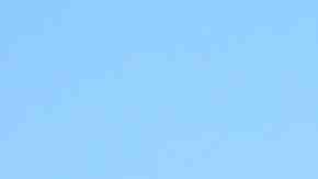 Eder Patiño entrena porteros lunes y miércoles en el Wentworth Park. (Javier Quiroz / La Raza)