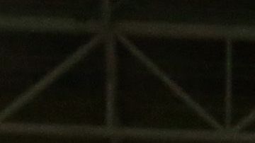 Raúl JIménez se queja de una de sus fallas en el partido contra Haití que puso a México contra las cuerdas.