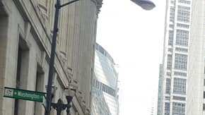 Miles de inmigrantes, activistas, funcionarios electos y varias organizaciones aliadas en la lucha pro inmigrante marcharon contra las redadas y deportaciones en Daley Plaza, en el centro de Chicago, el pasado sábado 13 de julio.