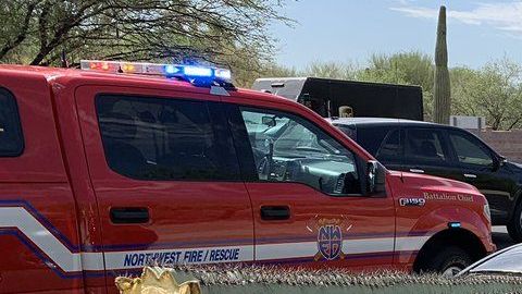 Los bomberos acudieron a ayudar, pero nadie resultó lesionado.