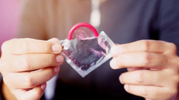 El uso del preservativo es fundamental para evitar enfermedades.
