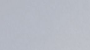 El hombre está preocupado por el tamaño de su pene.