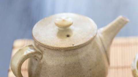 Un vaso de matcha equivale a 10 vasos de té verde en contenido en antioxidantes y valor nutricional.