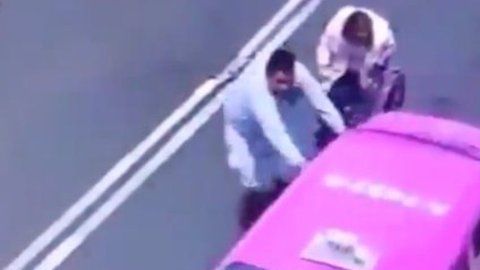 Los hechos quedaron grabados en una cámara de vigilancia.