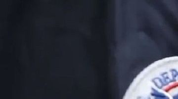 El presidente Trump afirma que indocumentados deben salir del país.