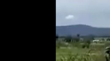 VIDEO: Estrategia de "El Marro" vs autoridades aún funciona, huachicoleros así agreden a militares