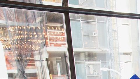 El programa Working Internship Network (WIN) terminó con la graduación de 33 víctimas de violencia doméstica.