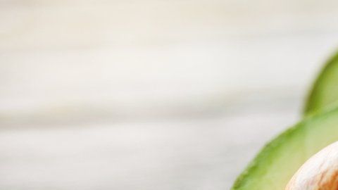 102166923_gettyimages-694087276