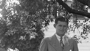 Joseph P. Kennedy y Rose Fitzgerald junto a sus nueve hijos.