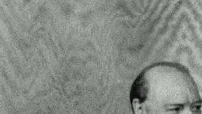 El embajador de EEUU Averell Harriman, entre Winston Churchill y Joseph Stalin.