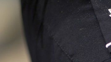 Le denegaron la entrada a EEUU al joven cubano que llegó como polizón.