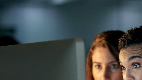 Hay contenido online que es perturbador, así que imagina lo que se ha censurado.