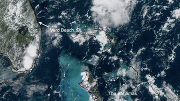 Dorian ha ganado en intensidad a medida que su trayectoria apunta hacia la península de Florida.