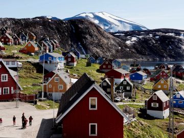 Casas en el pueblo de Upernavik en Groenlandia Occidental.