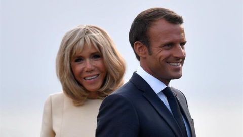 Emmanuel Macron y su esposa Brigitte.