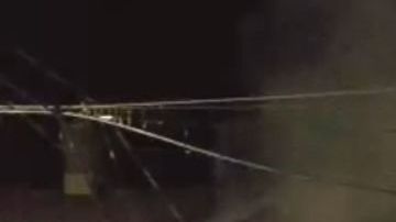 Bomberos en la escena