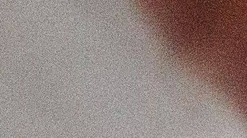 El kale tiene propiedades nutricionales sumamente completas, es altamente recomendable para consumir en todo tipo de dietas, especialmente en las veganas, de adelgazamiento y las indicadas para bajar el colesterol malo.