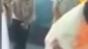 El sacerdote ejerció fuerza excesiva.