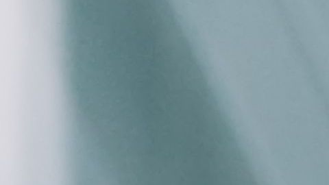 Las constantes interrupciones y la carga de trabajo son algunos de los factores que más estresan a los trabajadores./Shutterstock