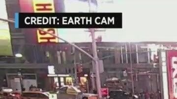 Gente corriendo en pánico