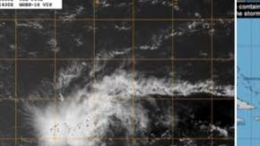 Imágenes del ciclón y la previsión del Centro Nacional de Huracanes.