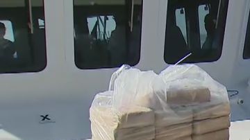 Varios de los paquetes de cocaína mostrados a los medios traían la imagen de la Virgen de Guadalupe.