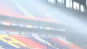 A pesar de estar siendo empapado, Evnevich fue todo un profesional y nunca dejó de dar su comentario