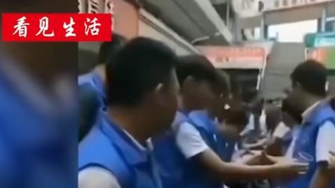 Muchos empleados sufrieron orcajadas.