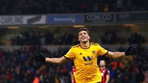 Raúl Jiménez, delantero mexicano del Wolverhampton inglés.