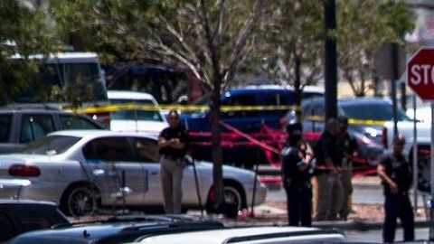 El presidente Trump busca reformas migratoria y de armas.