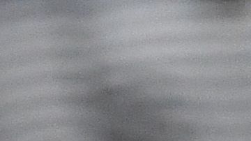 Coco Gauff, emocionada, junto a Naomi Osaka al final de su partido.