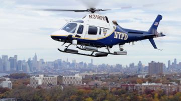 Los helicópteros sobrevolaron un crucero que navegaba por el Hudson River el verano pasado.