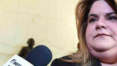 La comisionada residente en Washington, Jenniffer González.