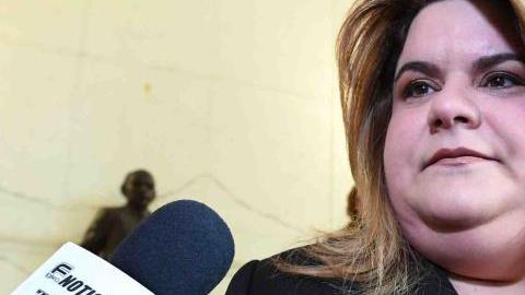 La comisionada residente en Washington, Jenniffer González.