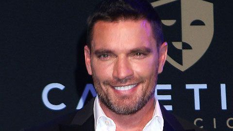 Julián Gil y Marjorie de Sousa.