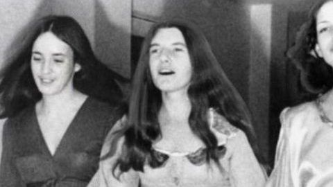 Susan Atkins, Patricia Krenwinkel y Lesli Van Houten, durante los juicios en su contra por los asesinatos de agosto de 1969.