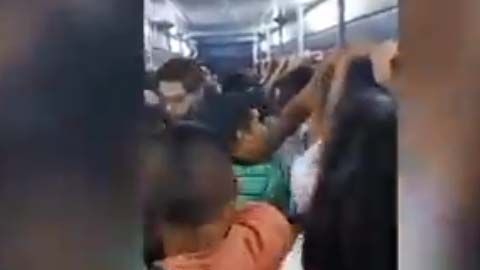 La intervención de los usuarios quedó grabada en videos.