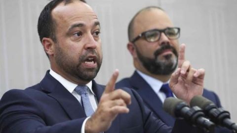 Omar Marrero, principal oficial financiero del gobierno, en conferencia de prensa desde La Fortaleza.