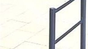 Imagen del sospechoso con su peculiar sombrero