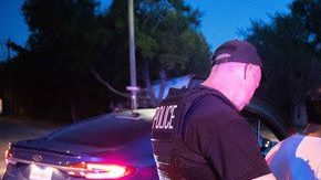 El inmigrante fue acusado por un delito de allanamiento de morada