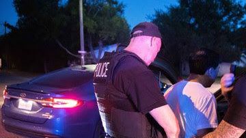 El inmigrante fue acusado por un delito de allanamiento de morada