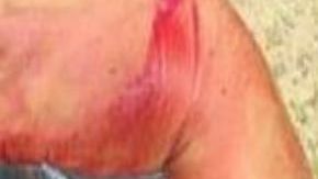 VIDEO Cartel del Noreste le destroza brazo a mujer polica en balacera en la frontera