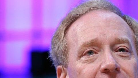 El presidente de Microsoft, Brad Smith, le dijo a la BBC que el uso de los productos de Microsoft por parte de Huawei no supone ningún riesgo de seguridad.