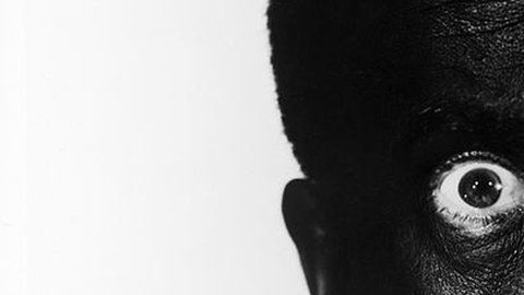 El cantante Al Jolson (1896 - 1950) usaba maquillaje "blackface".