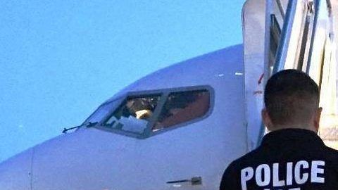 La vuelta de Luis Alonzo Tábora a su país solo duró unas horas.