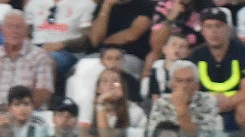 La prensa italiana no se tentó el corazón a la hora de calificar a Hirving "Chucky" Lozano.