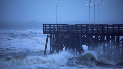 Oleaje del huracán Dorian en Daytona Beach, Florida. el 4 de septiembre de 2019.